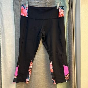LuluLemon Black and Floral Print Crop Legging